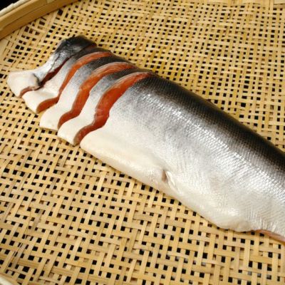 北海道産時しらず鮭半身1kg前後の通販 最北の海鮮市場 北海道産時しらず鮭半身1kg前後の通販 最北の海鮮市場