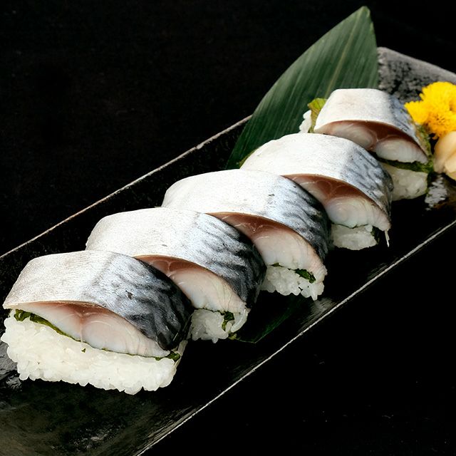 北海道オホーツク産「北隆丸」〆さば半身