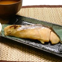 焼き鮭切り身1kg(不揃い)