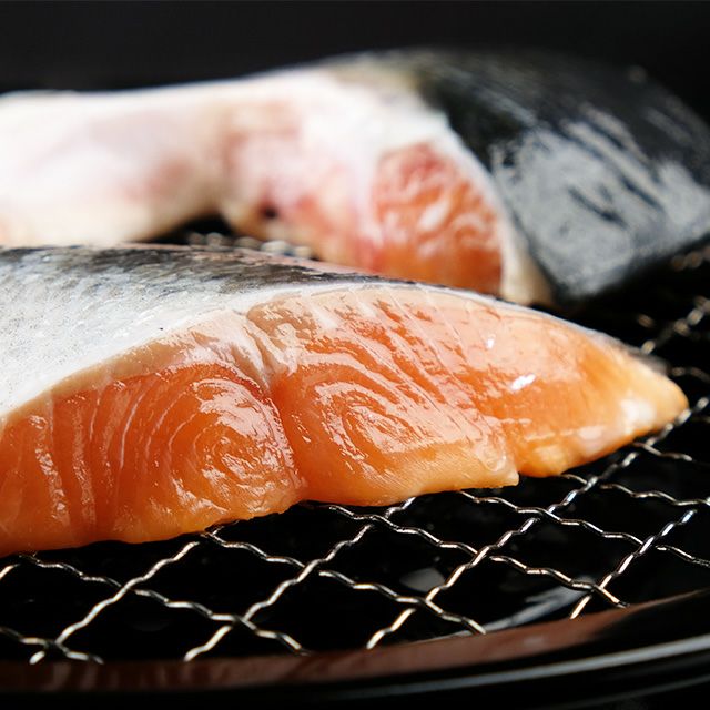 北海道産活〆トキシラズ(カマ・しっぽ)＜生冷凍＞