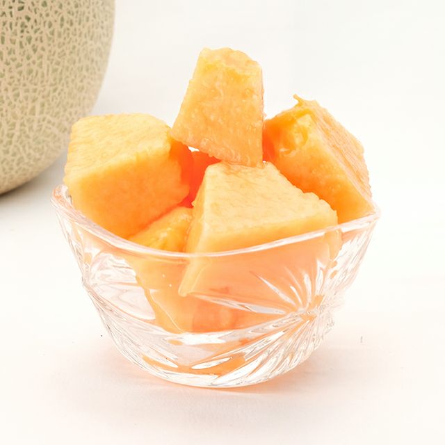 函館育ちの赤肉メロン大玉1.6kg前後